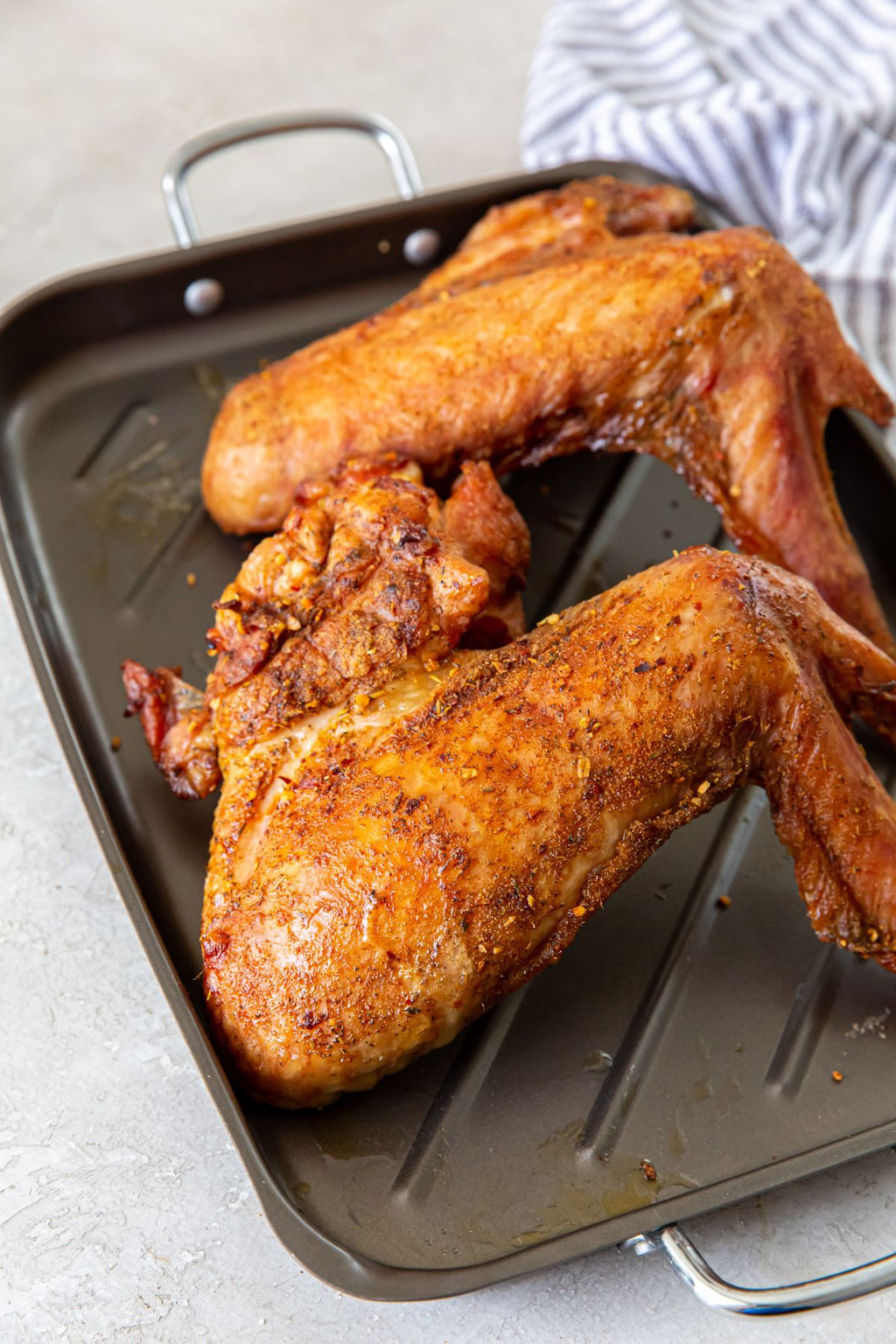Halal Smoked Jumbo Turkey Wings (Frozen)